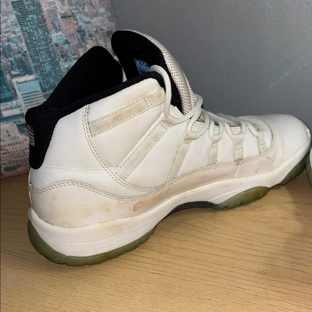 Air Jordan 11 Retro “Legend Blue” – Size 7Y - Picture 10 of 13